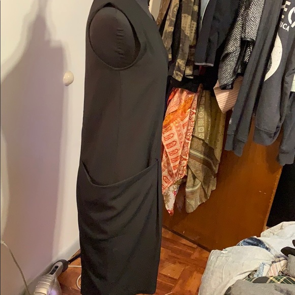 *Professional Black Dress - Picture 2 of 4